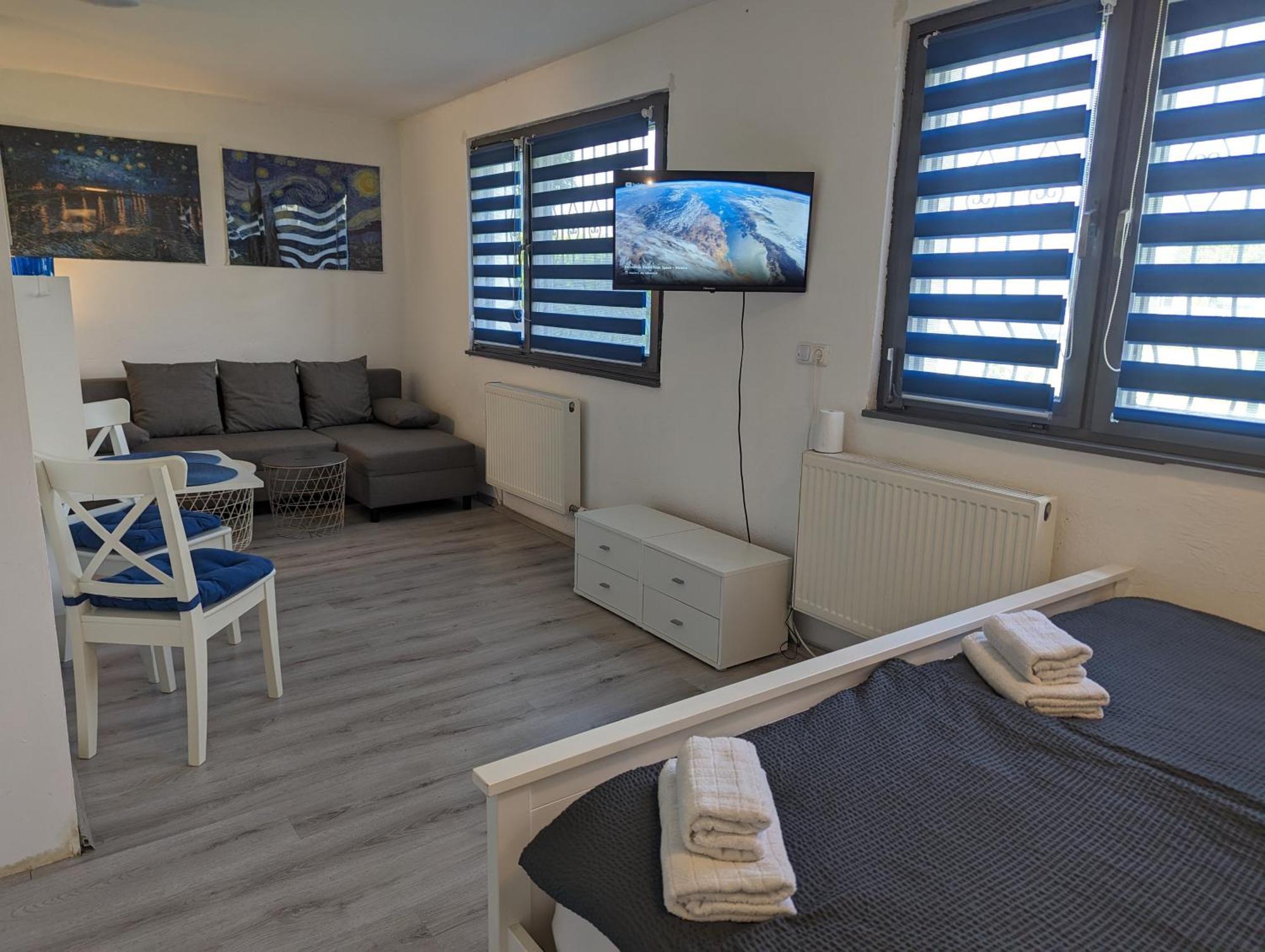 Lovely Studio With Free Parking On Premisis Asten Екстериор снимка